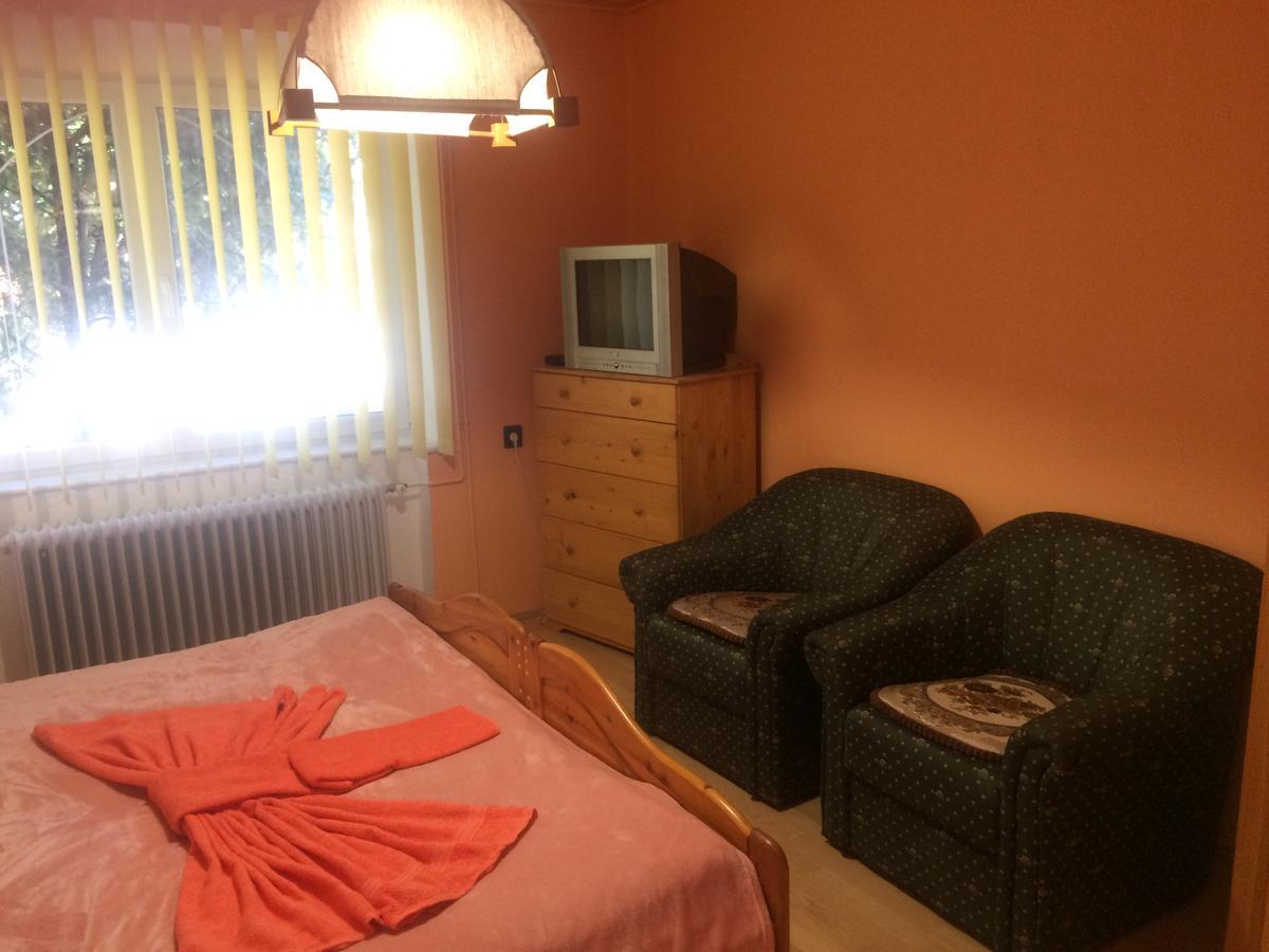 Friends Villa Apartments 2 Hévíz 外观 照片